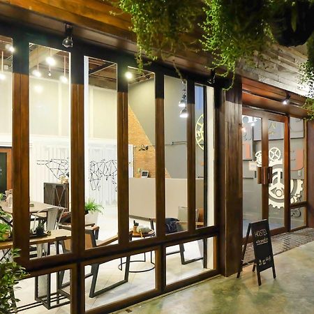 Thai Time Hostel Чиангмай Экстерьер фото