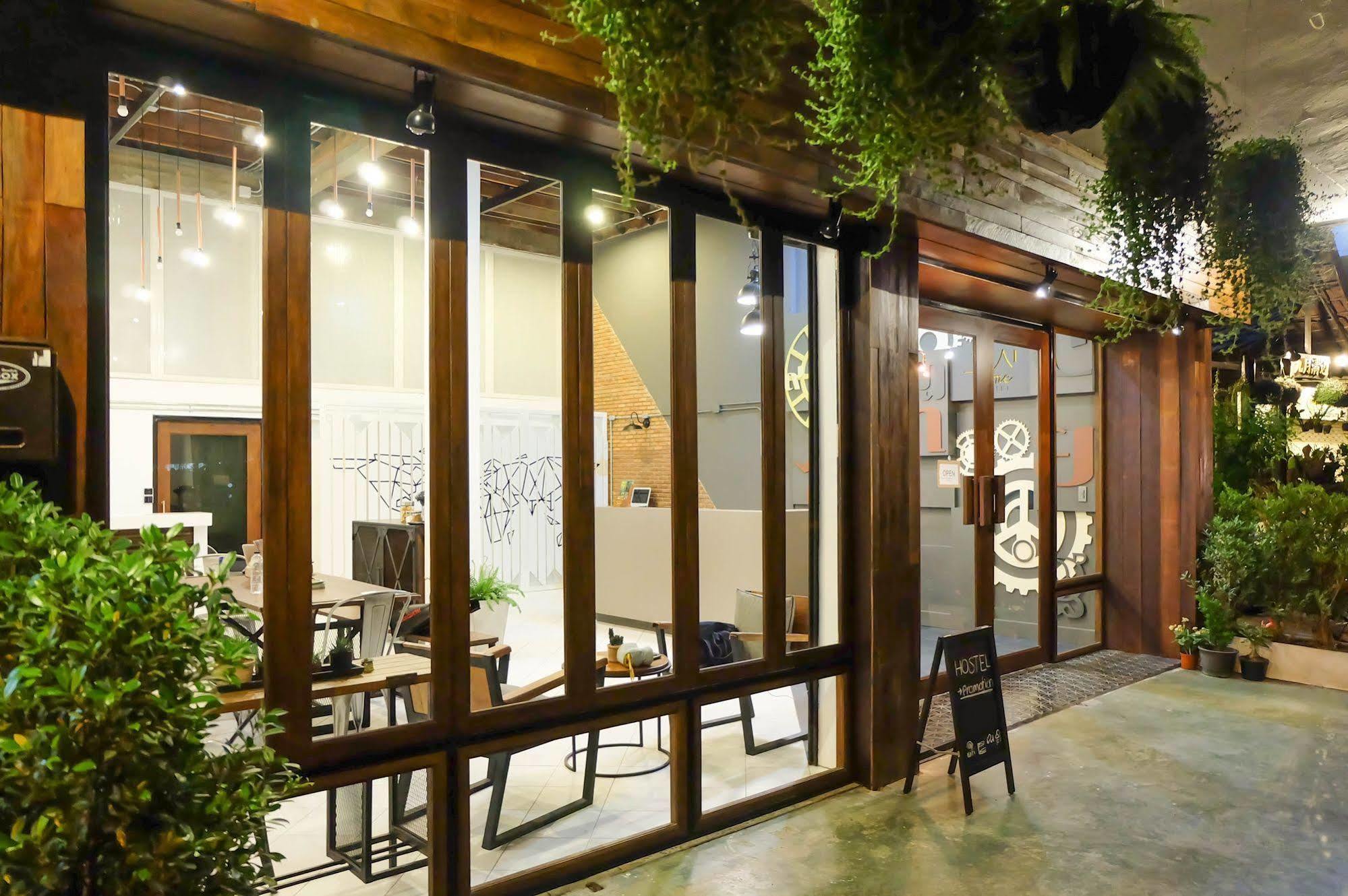 Thai Time Hostel Чиангмай Экстерьер фото